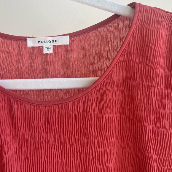 Silky rust colored blouse - Picture 2 of 4